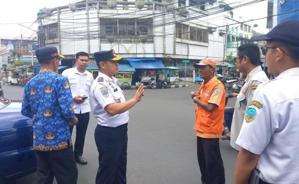 Uji Coba Parkir QRIS di Tasik, Warga Masih Bingung